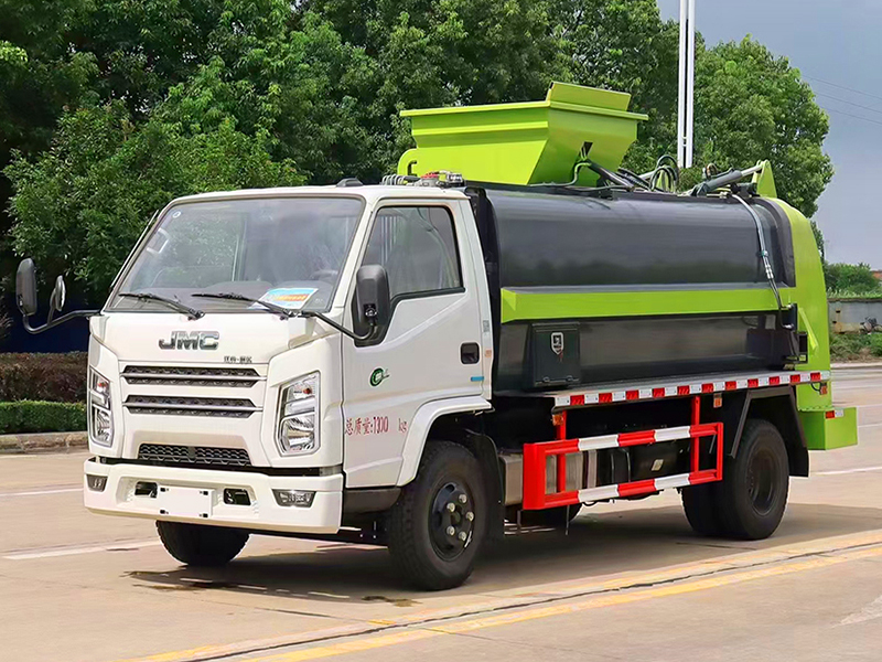 江鈴順達(dá)國六4.5方餐廚垃圾車